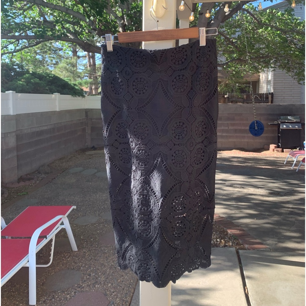 Abercrombie Fitch black lace midi skirt size 0